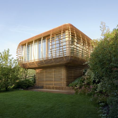 Fincube Retreat: A Prefab Eco-Home That Blends Into Nature