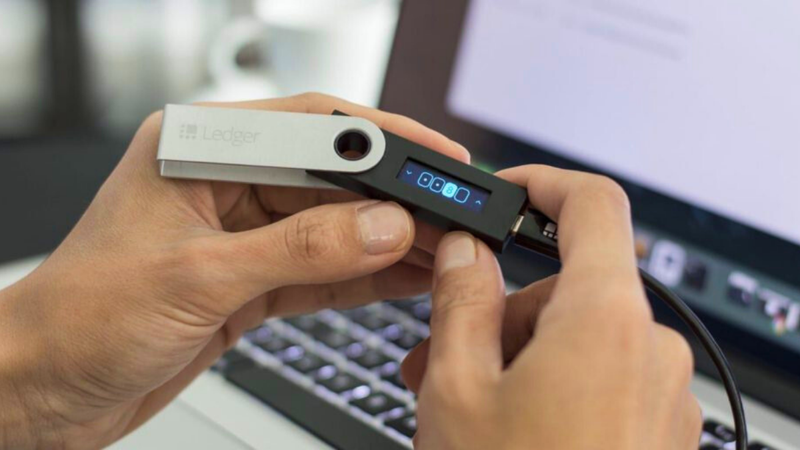 Hardware Crypto Wallet Guide - Grand Goldman