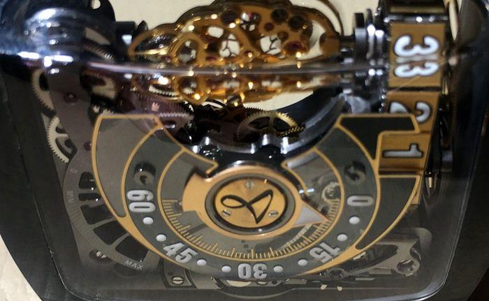 Hautlence, a different brand - grandgoldman.com
