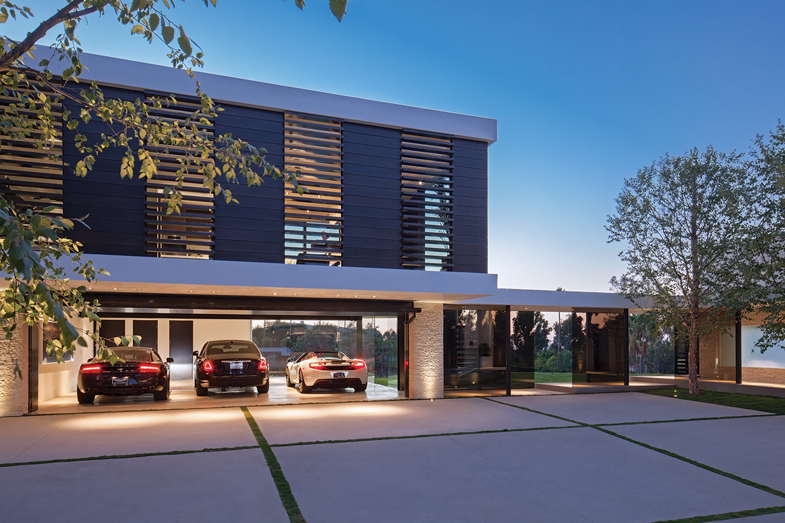 How to Build a Secure Smart Garage: Measures to Enhance Home Protection and Convenience (Expert Guide) Grand Goldman