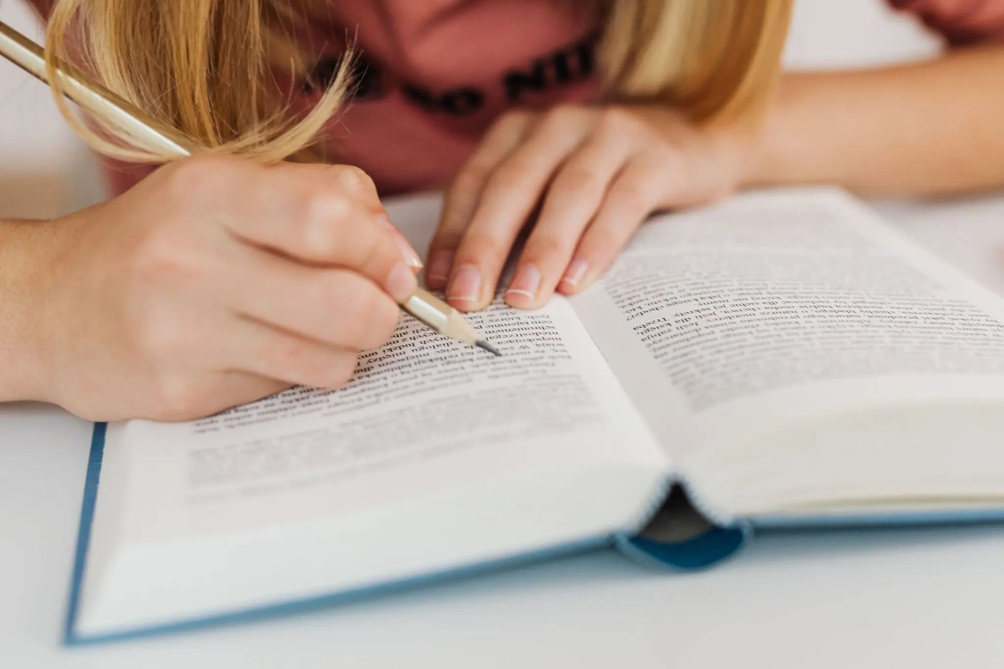How to Write a Book Name in an Essay: Rules and Examples for 2026 ...