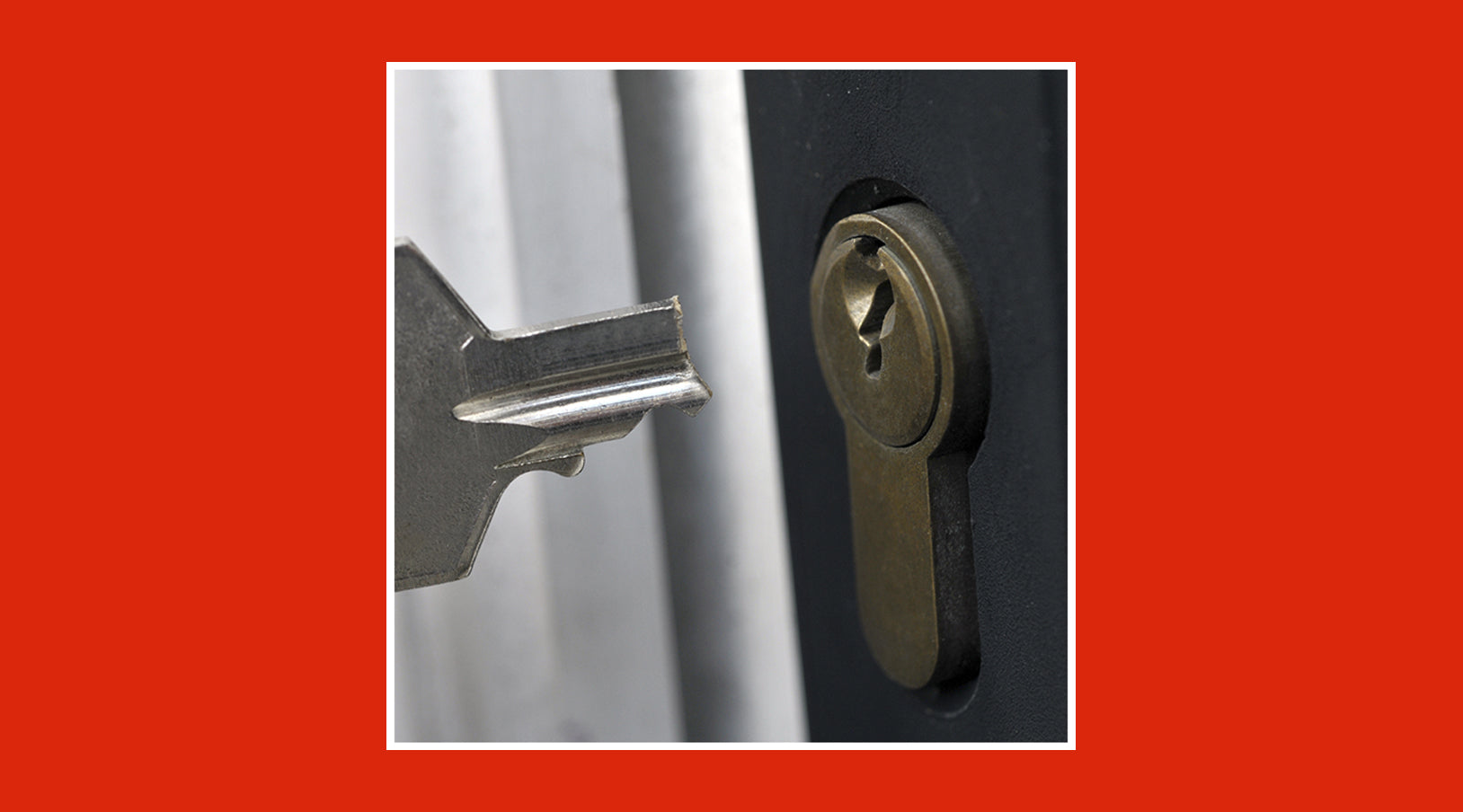Solutions to remove a broken key from the lock - grandgoldman.com
