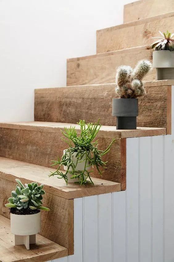Wall and Stair Decoration Ideas to Fill Space with Style - grandgoldman.com