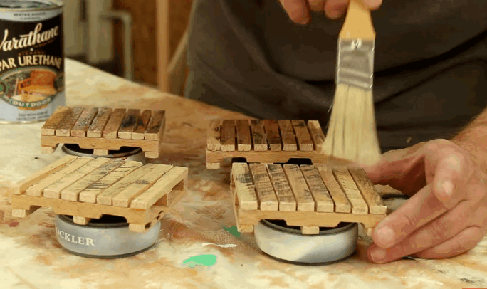 How to make mini pallet shaped cup holders - grandgoldman.com