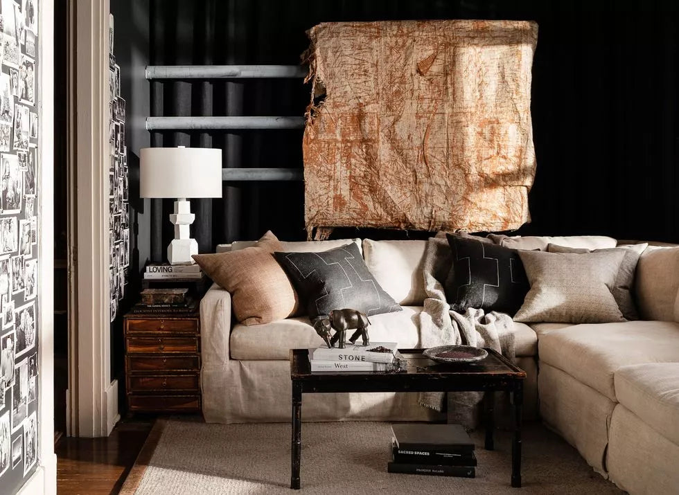 Learn How to Decorate an Interior Wall - grandgoldman.com