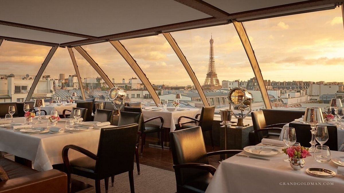 Paris Dining & Tipping Etiquette: French Unspoken Rules Guide