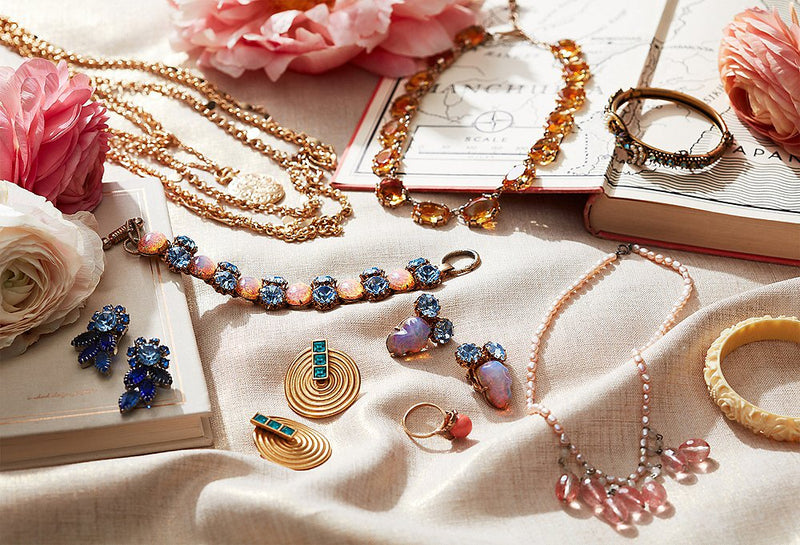 Old Money Jewelry: 21 Understated Pieces That Whisper Wealth - grandgoldman.com