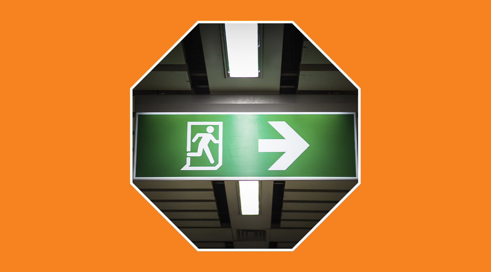 Emergency exit in Spain: current regulations - grandgoldman.com