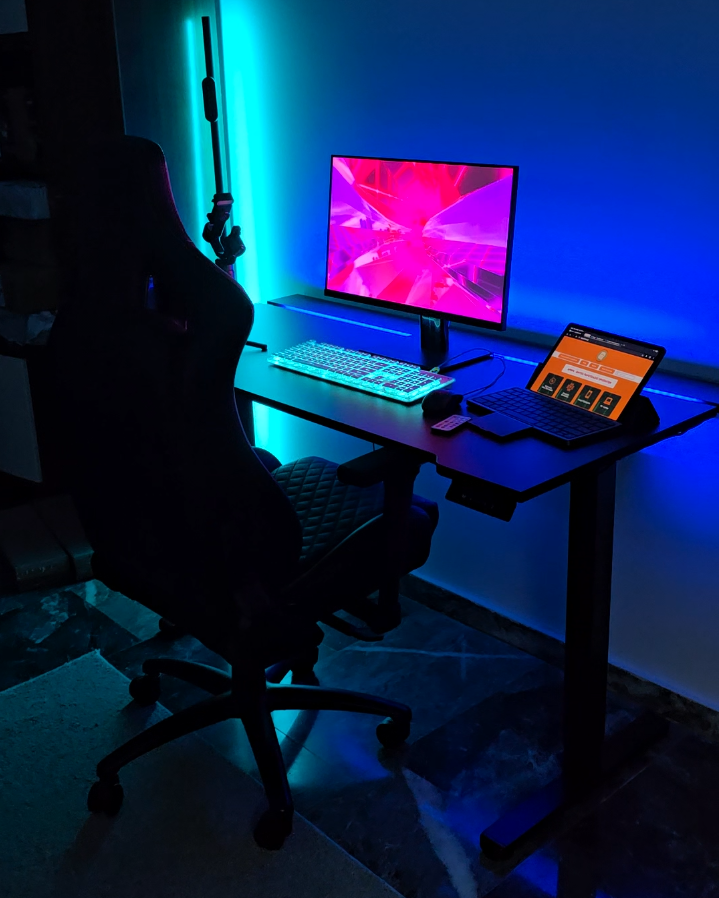 Gaming Office!? HERE you have EVERYTHING... Electric, Carbon, RGB, Beautiful, Quality, Practical++ At €239 KIT