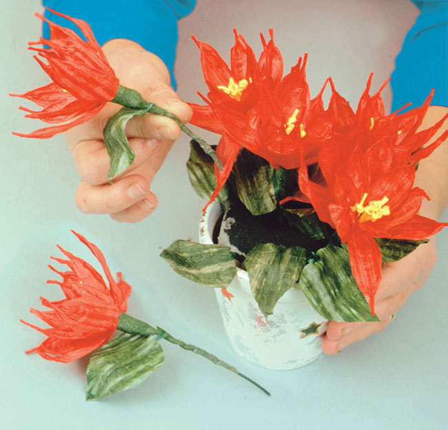 DIY Paper Poinsettias: Easy Christmas Craft for Festive Decor
