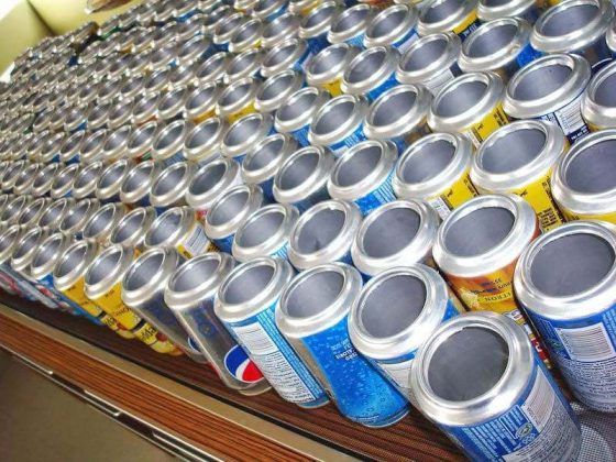 Make a solar panel by reusing beverage cans - grandgoldman.com