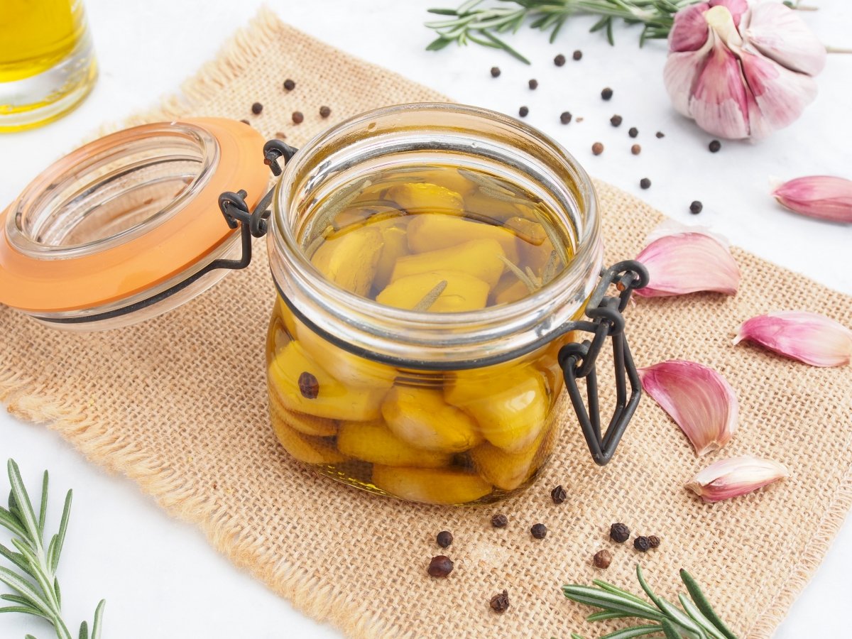Ajos Confitados Recipe: Soft Slow Cooked Garlic in Olive Oil