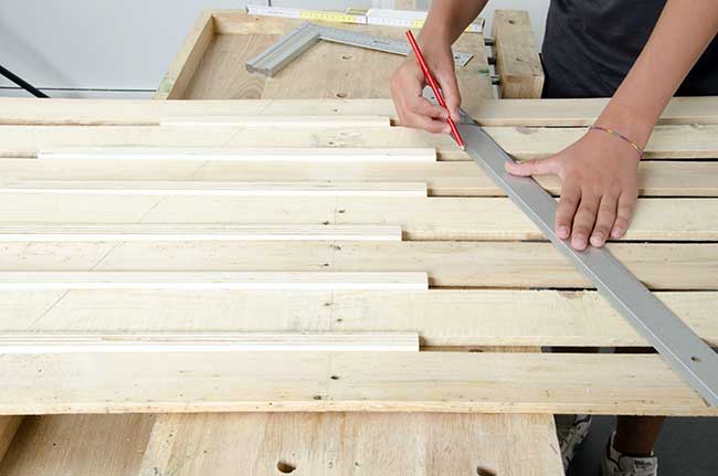 DIY Pallet Christmas Tree | Building Guide