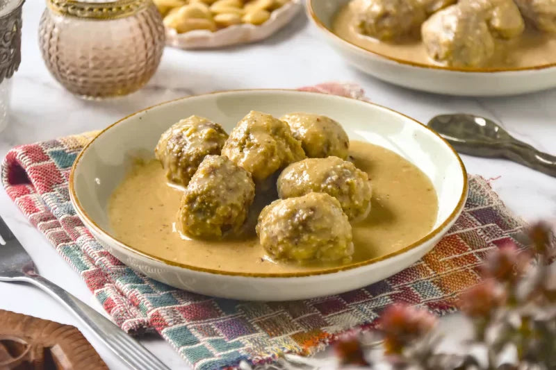 Spanish Meatballs in Almond Sauce Recipe (Traditional) - grandgoldman.com