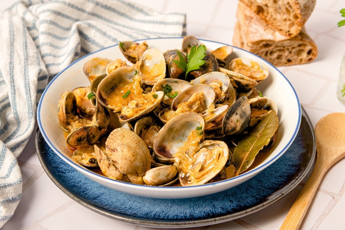 Clams Marinera Recipe: Authentic Galician Seafood Classic