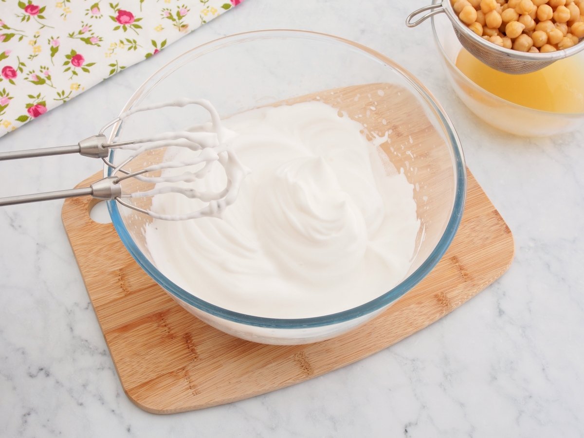 Aquafaba Recipe: Easy Vegan Egg White Substitute Guide