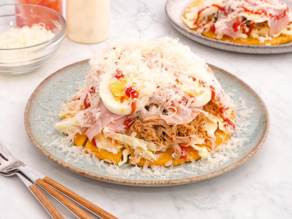 Arepas Cabimeras Recipe: Venezuelan Street Food Classic
