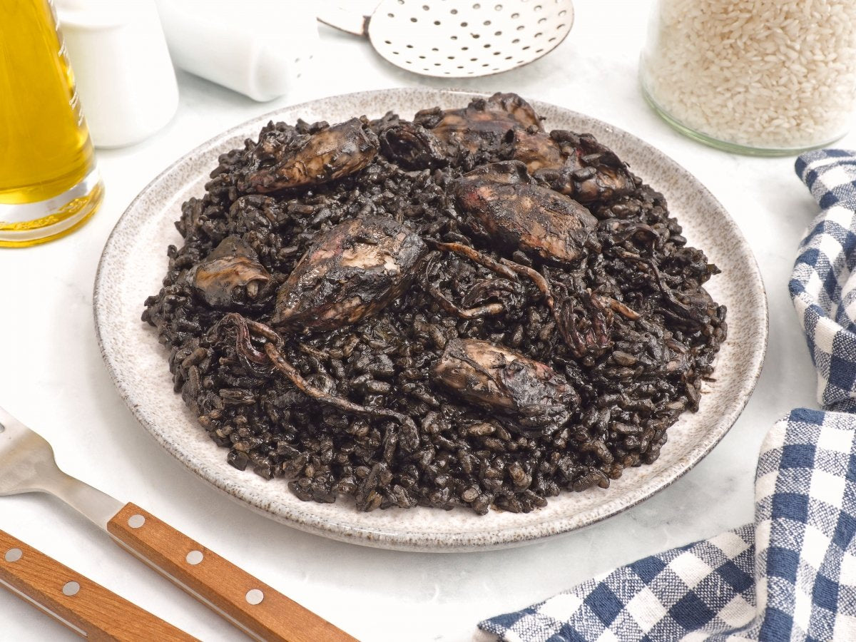 Arroz Negro Recipe: Spanish Squid Ink Rice with Squid