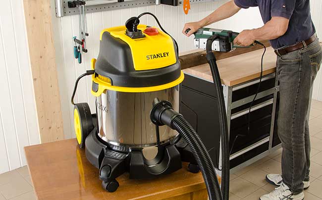 Stanley SXVC20XTE Wet Dry Vacuum Cleaner Guide & Review