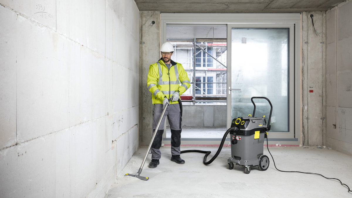 New Barrier Against Construction Dust | New Kärcher NT Vacuums