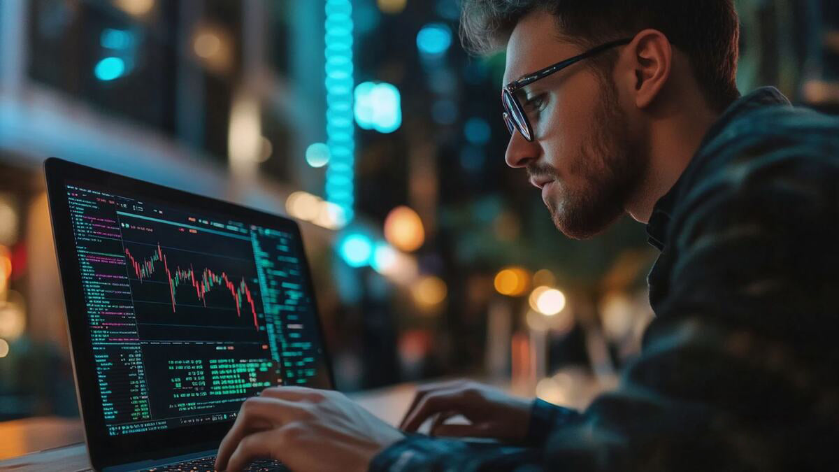 Best Laptop for Crypto Trading - Grand Goldman