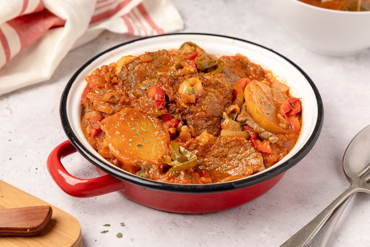 Bifes a la Criolla Recipe: Hearty Beef and Potato Stew