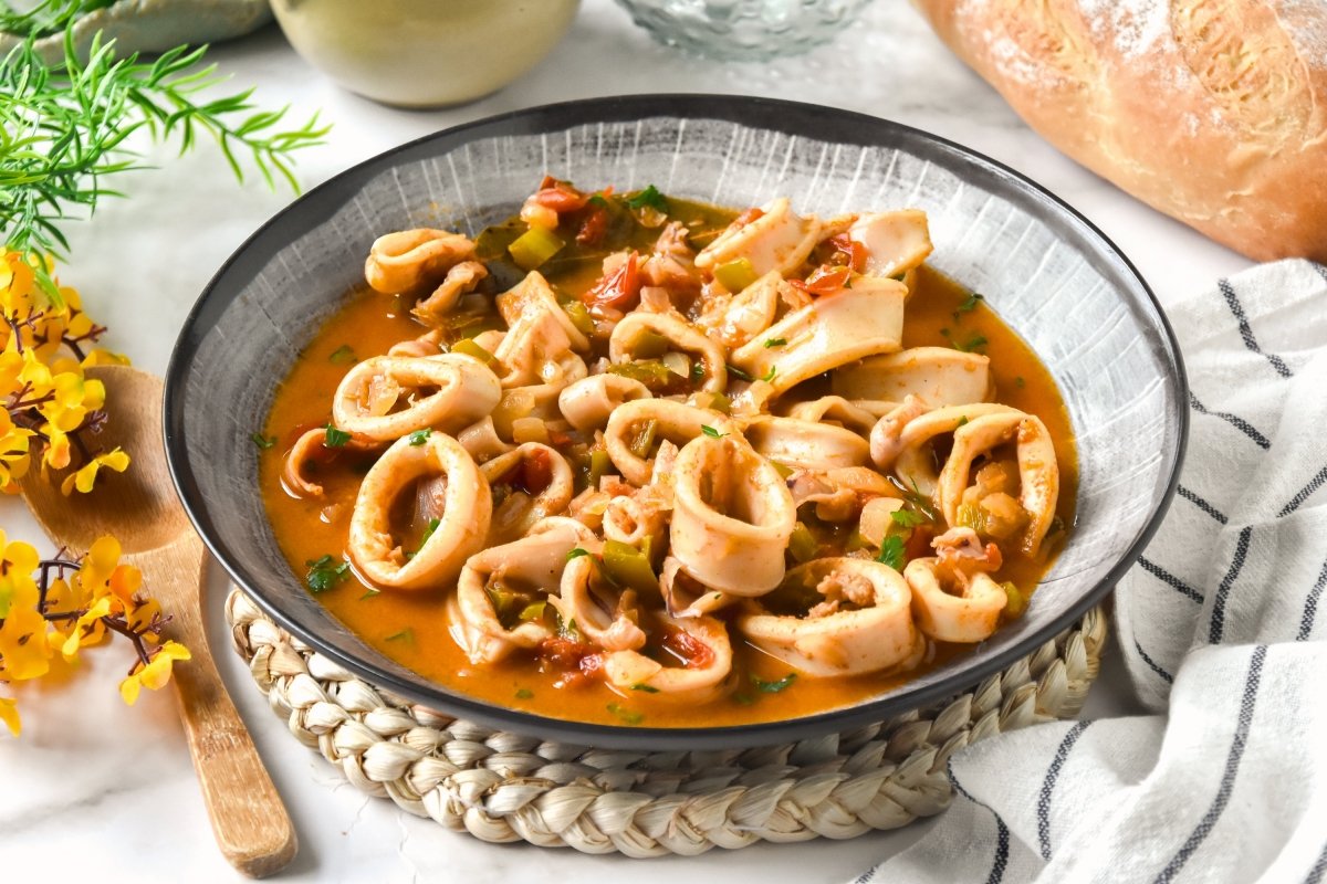 Calamares a la Riojana: Spanish Squid in Rich Tomato Sauce