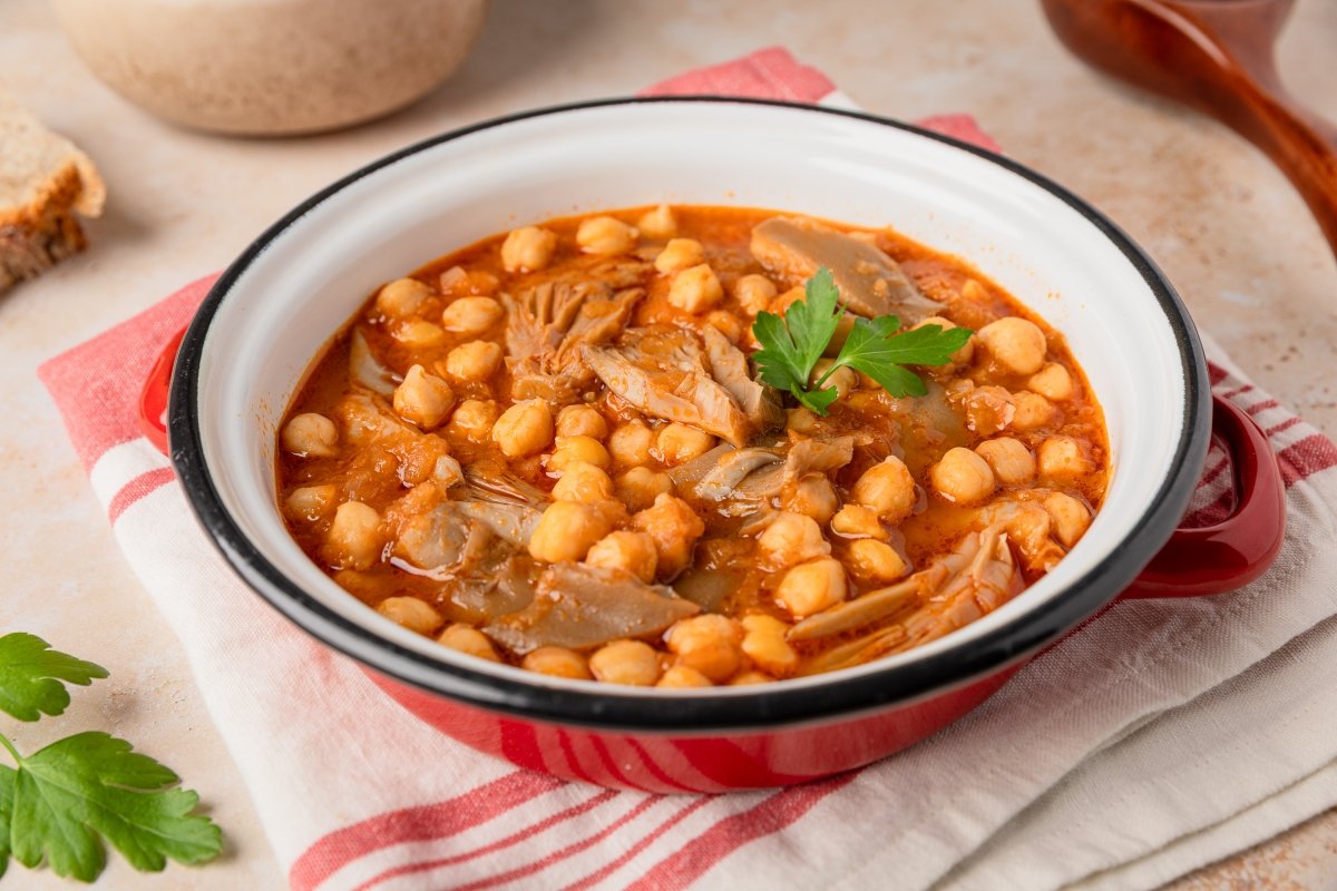 Vegan Callos Recipe: Spanish Mushroom and Chickpea Stew