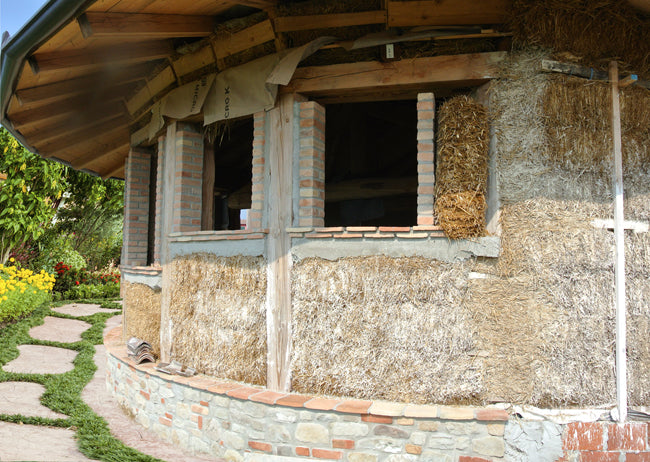 Building Straw Bale Houses: A Complete DIY Guide