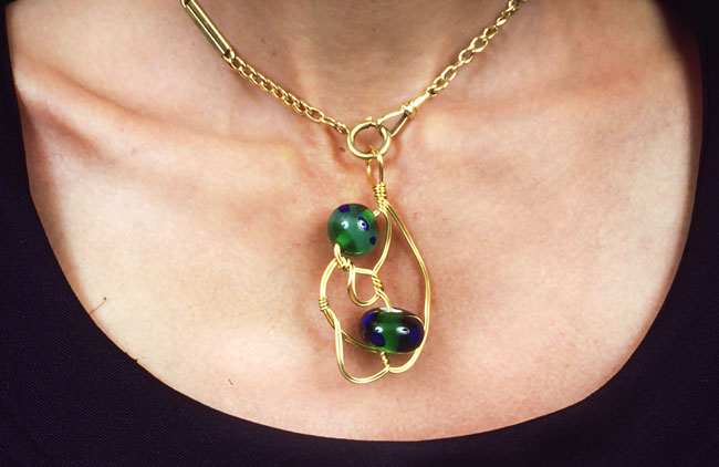 DIY Pendant: Creative Wire and Bead Jewelry Making