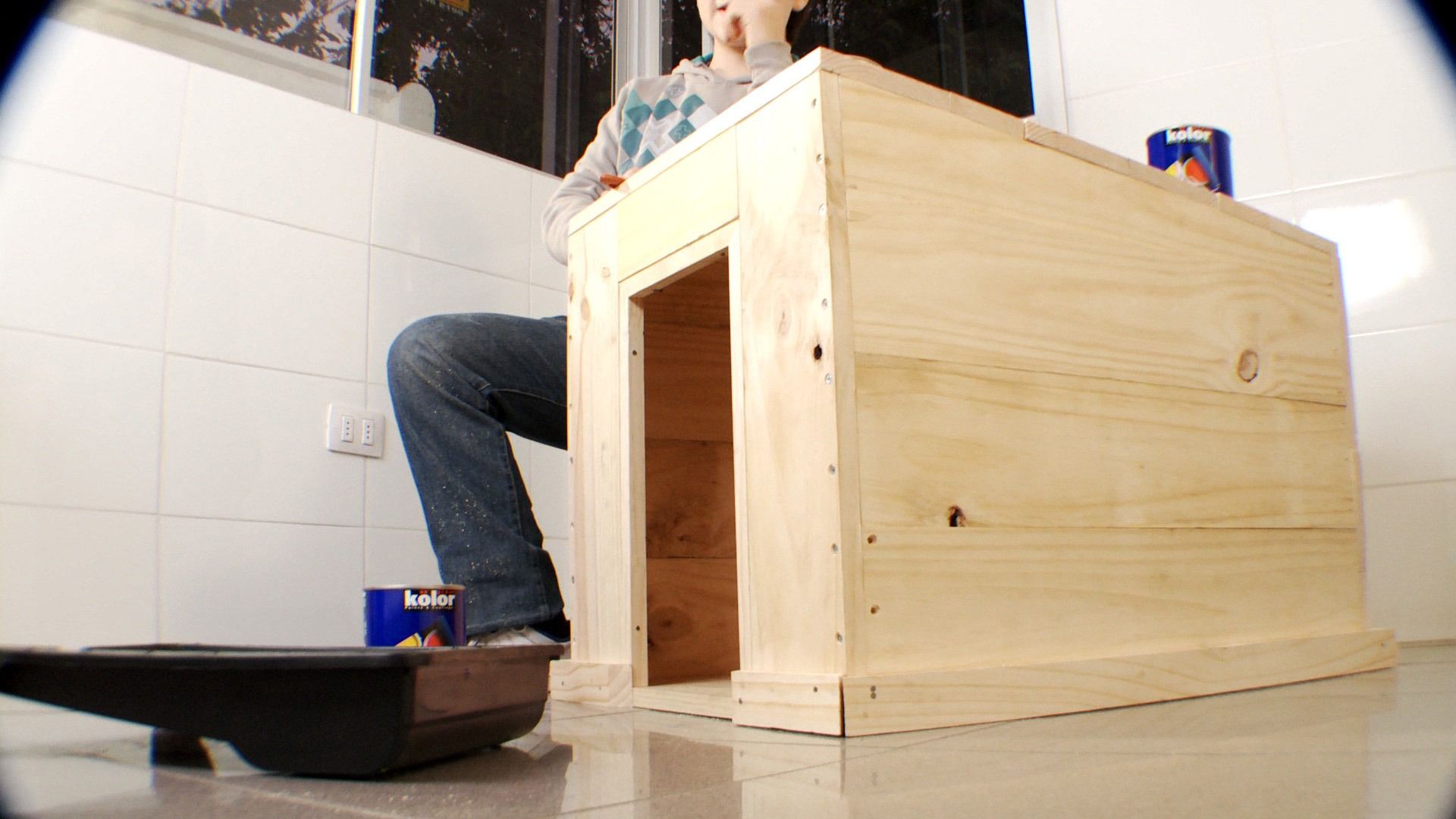 Guide to building a dog house - grandgoldman.com
