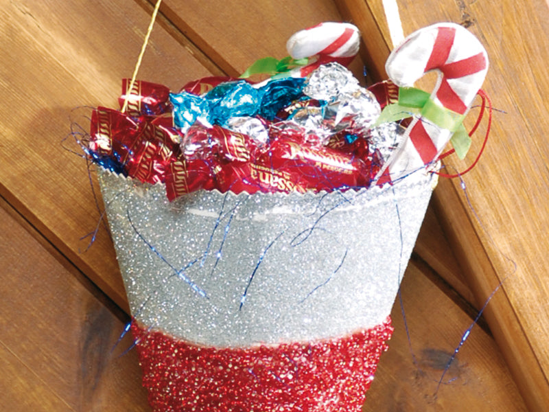 DIY Paper Candy Cones: A Fun and Festive Gift Idea