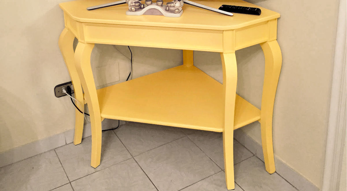 How to Build a Corner Console Table: A DIY Guide