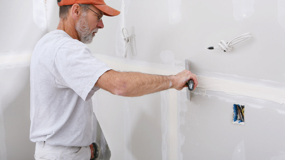How to Build a Drywall Partition Wall for Insulation | DIY Guide
