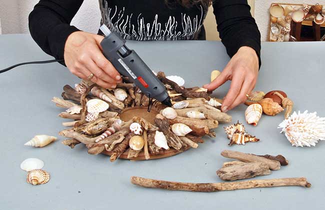 DIY Seashell Frame: How to Make a Nautical Masterpiece