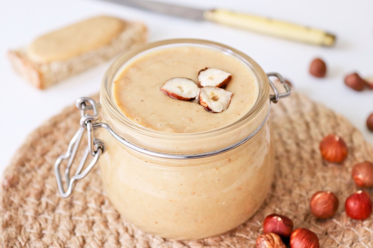 Homemade Hazelnut Butter Recipe: Rich and Creamy Spread