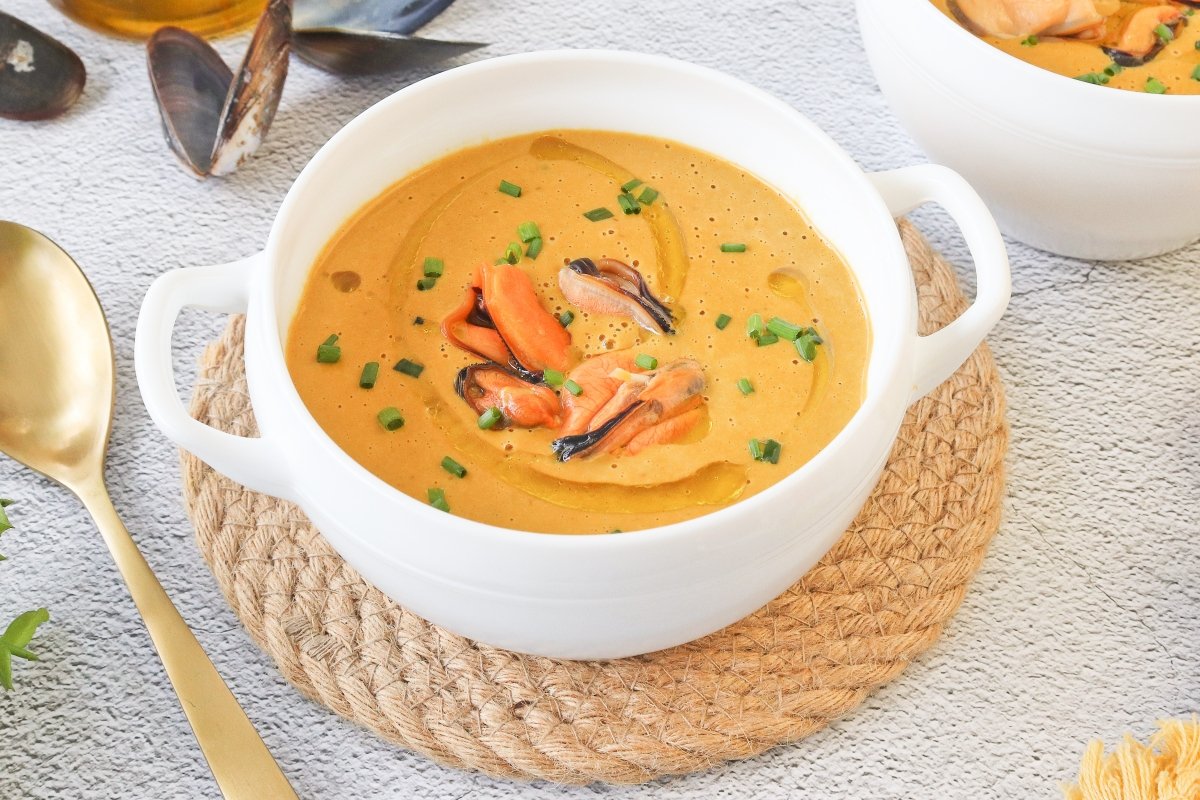 Cream of Mussel Soup Recipe: Elegant Spanish Starter