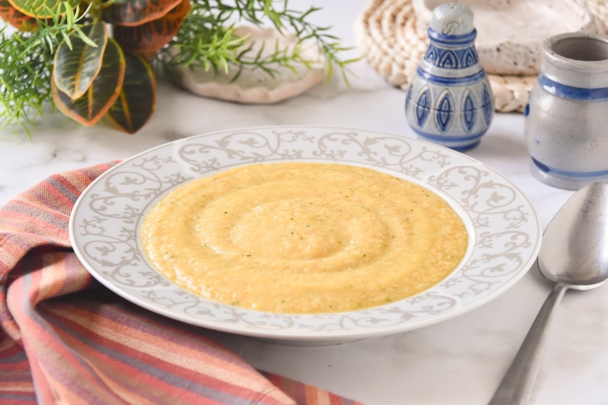 Creamy Chicken Soup Recipe: Comforting Vegetable Blend