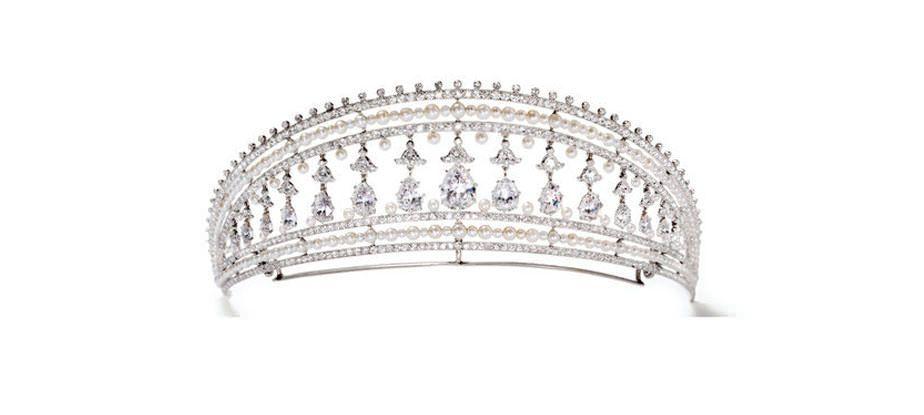 Diamonds at Cartier display all their luxury in Barcelona - grandgoldman.com