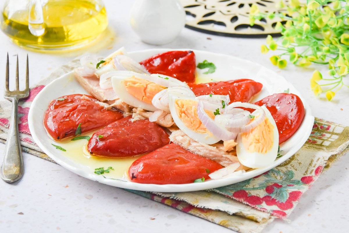 Piquillo Pepper Salad Recipe: Easy Spanish Tapa Classic