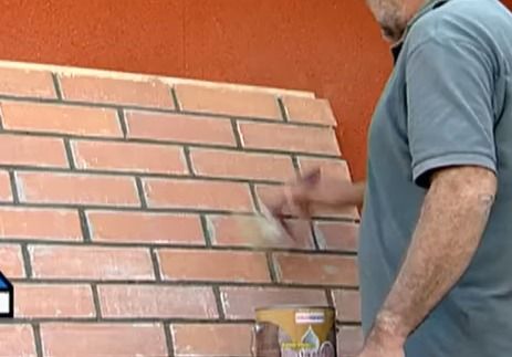 Guide on how to plaster a brick wall - grandgoldman.com