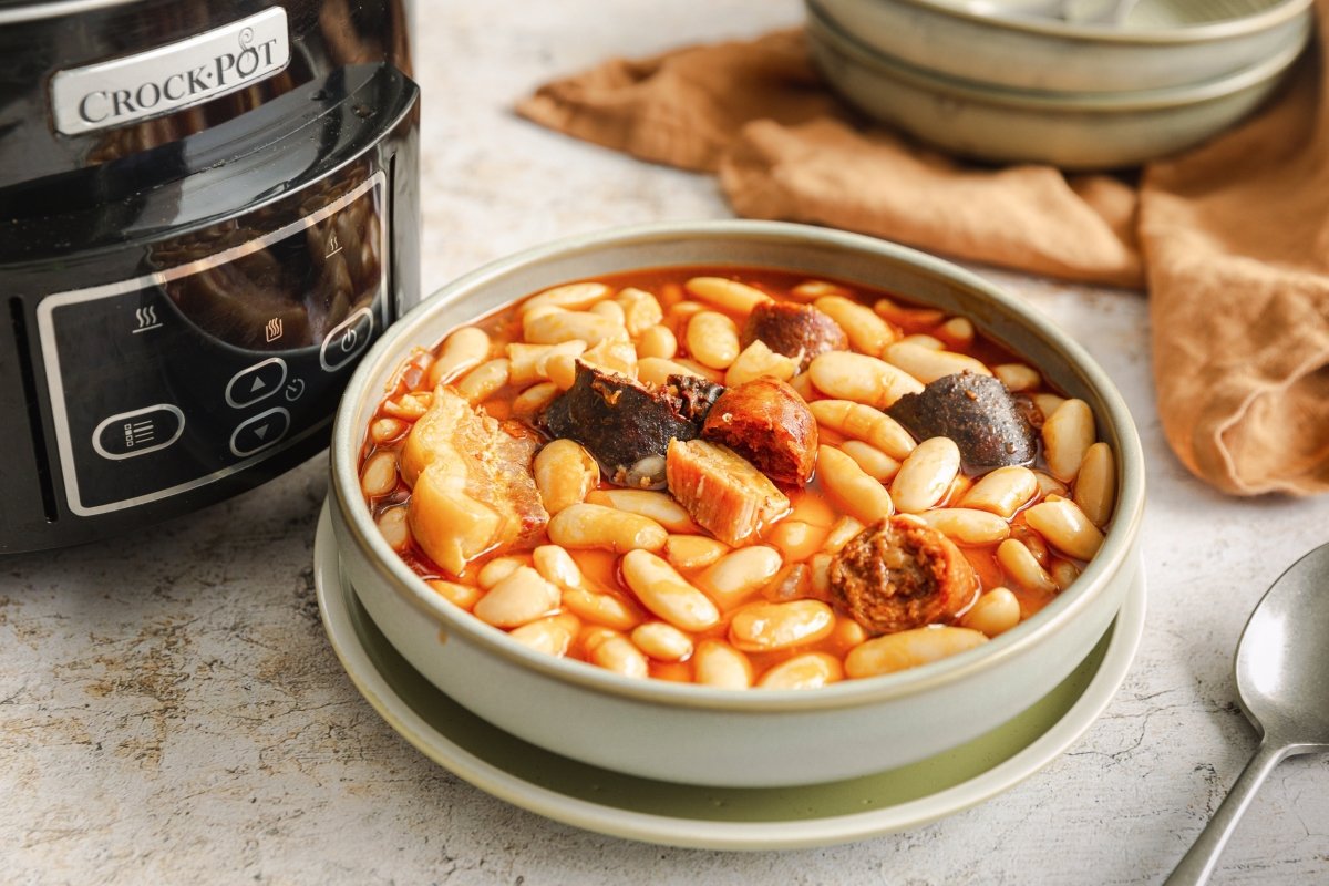 Fabada in Crock Pot: Easy Asturian Bean Stew with Chorizo (61)
