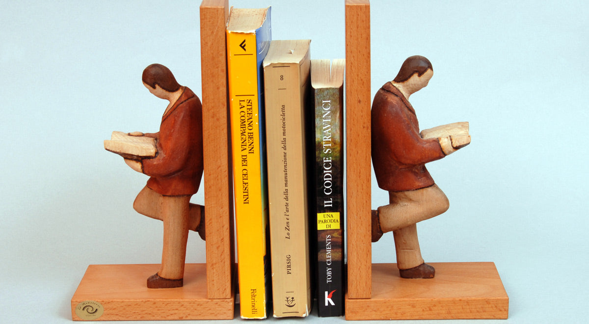 DIY Wooden Bookends: Carve Your Own Unique Book Lovers