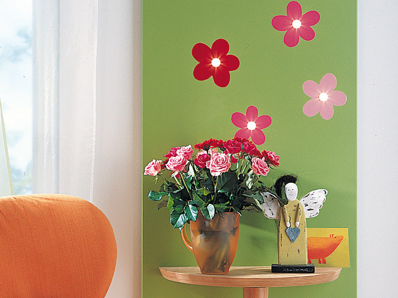 DIY Light Panel: Decorate with Spotlights and a Console