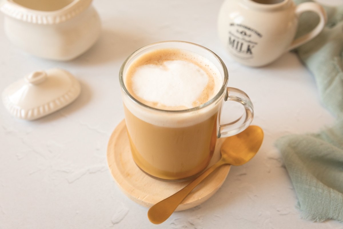 Flat White Coffee Recipe: Creamy Espresso Drink Classic