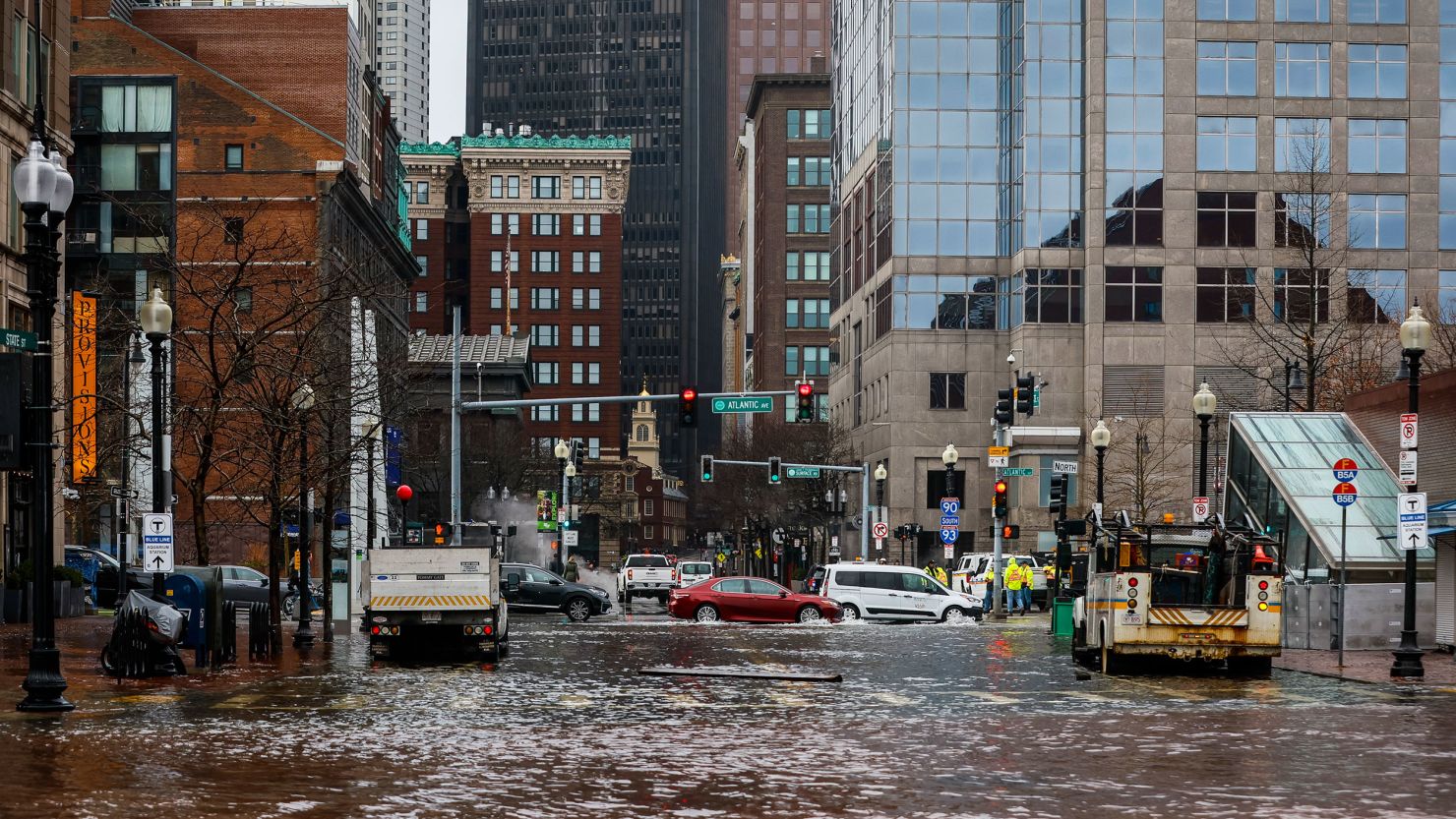Experts warn! Historic coastal town sinks into the sea