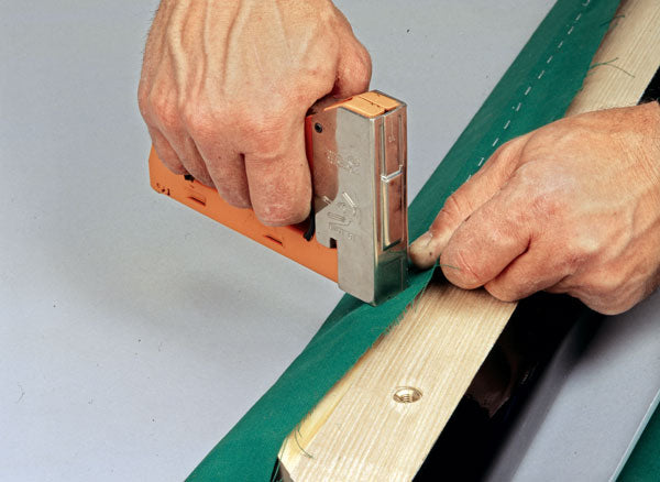 Staple Gun Guide: Manual, Electric, or Pneumatic?