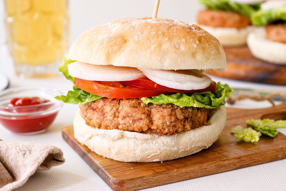 Red Bean Burgers Recipe: Easy and Delicious Meatless Meal