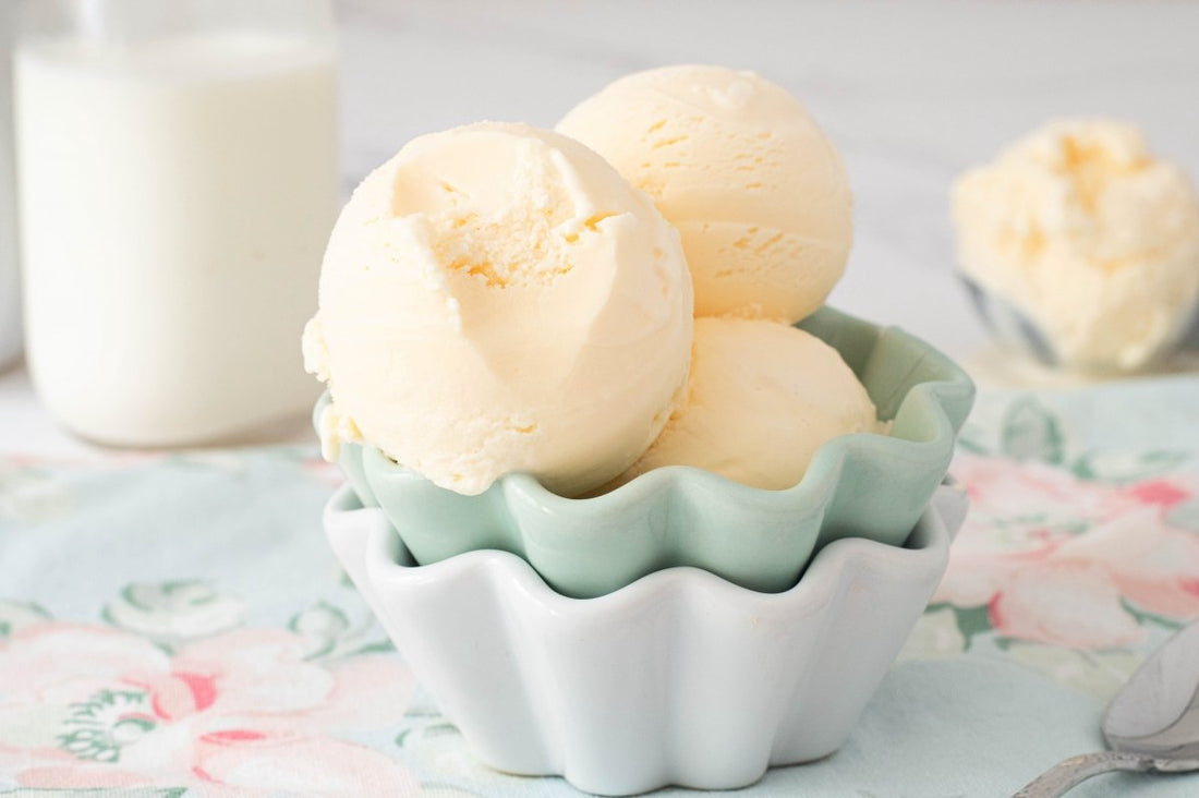 Milk Ice Cream: Creamy Homemade Classic Vanilla Dessert (58)