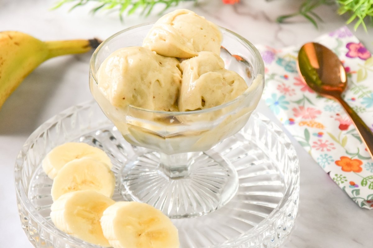 Frozen Banana Ice Cream Recipe: 2-Ingredient Spanish Dessert